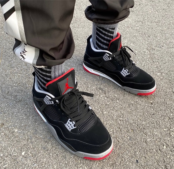 Air Jordan 4 Retro OG 'Bred' 2019 photo review