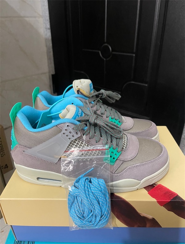 Air Jordan 4 Retro x Union LA 'Taupe Haze' photo review